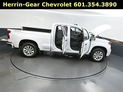 Used 2023 Chevrolet Silverado 1500 Custom image 43