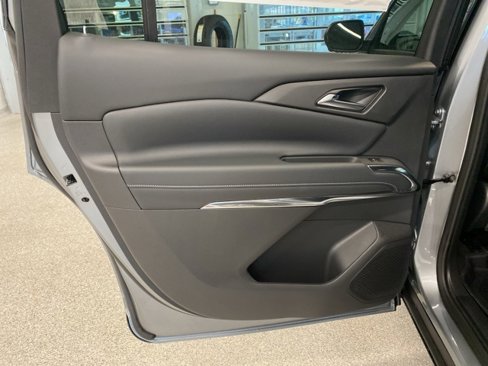 New 2026 Chevrolet Traverse LT w/ Driver Confidence Package image 31