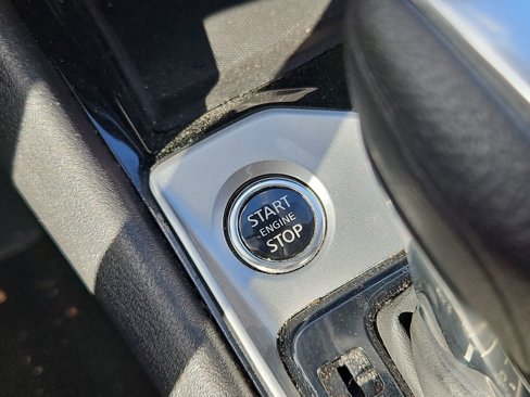 Used 2024 Nissan Altima 2.5 SV image 11