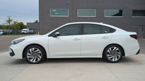 Used 2024 Subaru Legacy Touring XT image 3