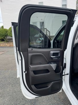 Used 2018 Chevrolet Silverado 1500 LT w/ All Star Edition image 30