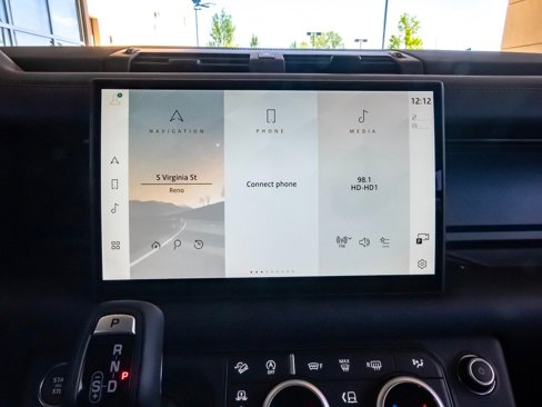 New 2025 Land Rover Defender 110 X-Dynamic SE image 16