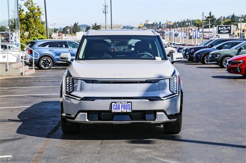New 2026 Kia EV9 Land image 3