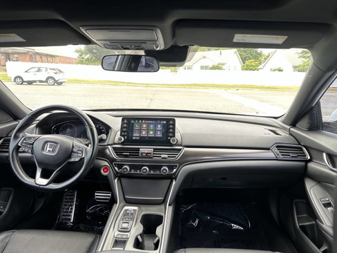 Used 2018 Honda Accord Sport image 14