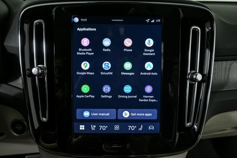 New 2026 Volvo XC40 B5 Ultra w/ Climate Package image 15