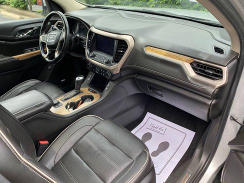 Used 2019 GMC Acadia Denali w/ Technology Package image 12