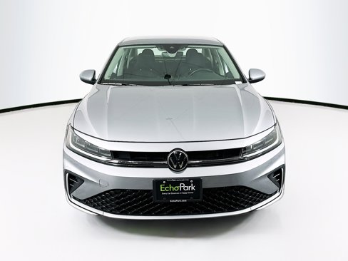 Used 2025 Volkswagen Jetta S image 2