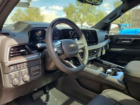 New 2026 Chevrolet Suburban Premier image 2