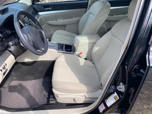 Used 2012 Subaru Outback 2.5i w/ Alloy Wheel Pkg image 9