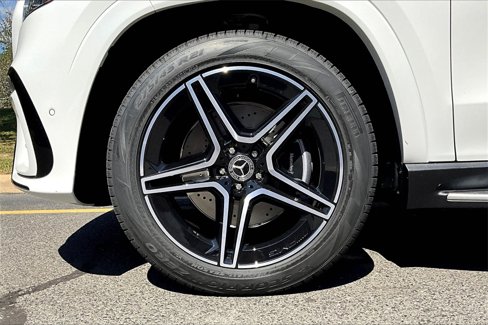 New 2026 Mercedes-Benz GLS 450 4MATIC image 12