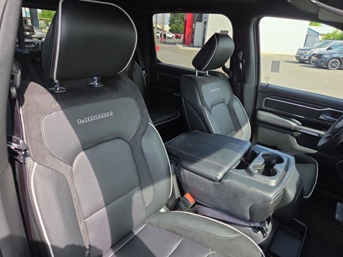 Used 2025 RAM 1500 Laramie image 31