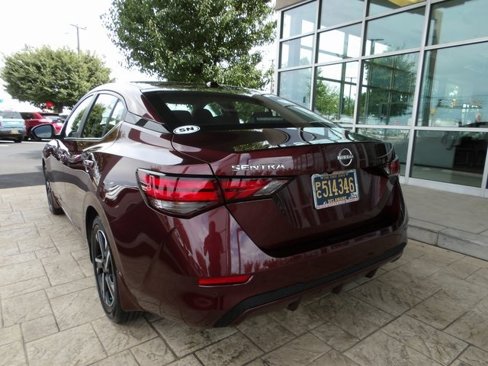 Certified 2025 Nissan Sentra SV image 6