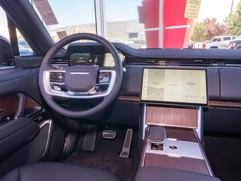 New 2025 Land Rover Range Rover SE image 37