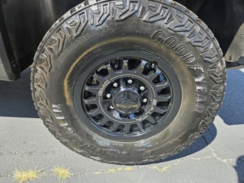 Certified 2024 GMC Sierra 2500 AT4X w/ AT4X AEV Edition image 46