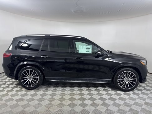 New 2026 Mercedes-Benz GLS 580 4MATIC image 8