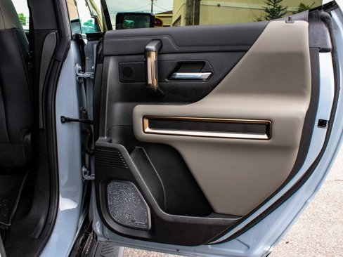 Used 2025 GMC Hummer EV 2X image 12