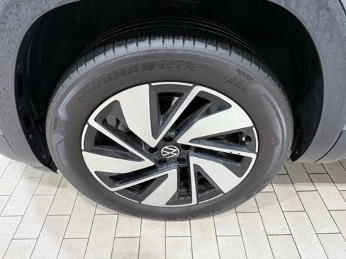 Certified 2024 Volkswagen Atlas SE image 31