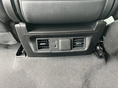Used 2024 GMC Sierra 1500 SLT image 32