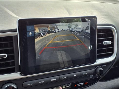 New 2025 Hyundai Venue SEL image 13