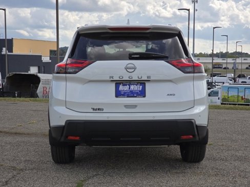 New 2026 Nissan Rogue SV image 10