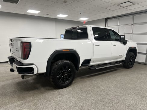 Used 2024 GMC Sierra 3500 AT4 w/ AT4 Preferred Package image 12