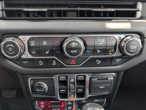 New 2025 Jeep Wrangler Unlimited Rubicon image 22