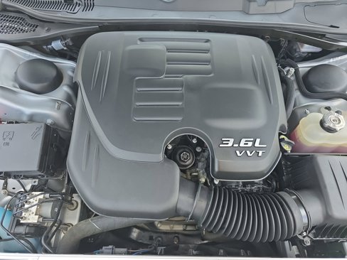 Used 2021 Dodge Challenger SXT image 34