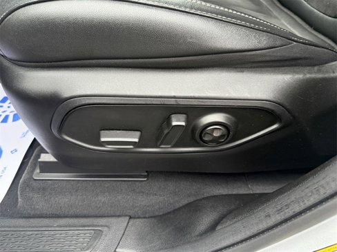 Used 2024 Jeep Grand Cherokee L Laredo image 17