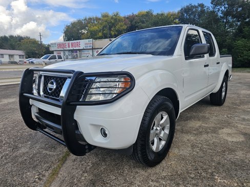 Used 2012 Nissan Frontier SV image 7
