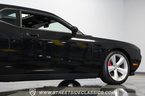 Used 2008 Dodge Challenger SRT8 image 28