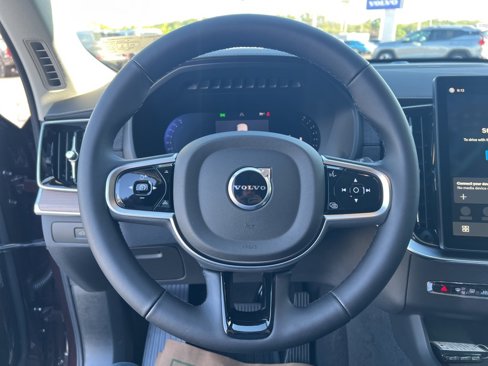 New 2026 Volvo XC90 B6 Plus image 17