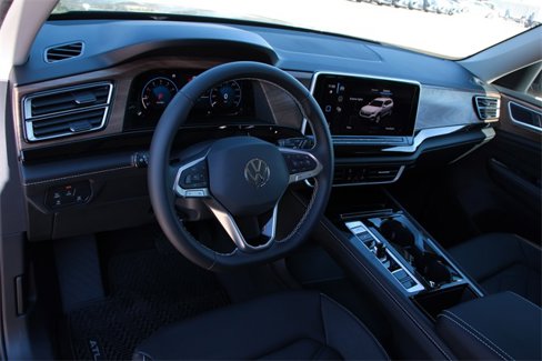 New 2026 Volkswagen Atlas SE image 8
