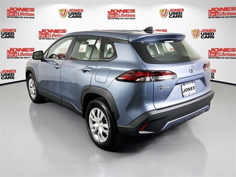 Used 2026 Toyota Corolla Cross L image 2