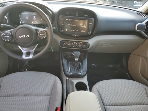Certified 2023 Kia Soul LX image 13