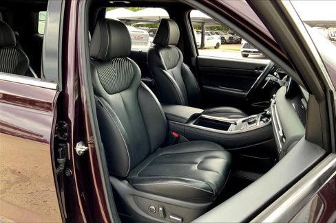 Used 2024 Hyundai Palisade Calligraphy image 8