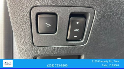 Used 2022 Ford F350 Lariat w/ Lariat Ultimate Package image 21