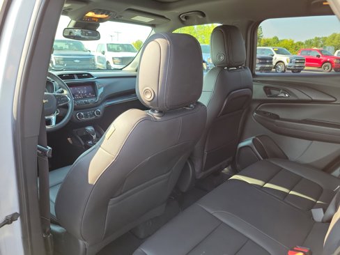 Used 2023 Chevrolet TrailBlazer ACTIV w/ Sun and Liftgate Package image 11