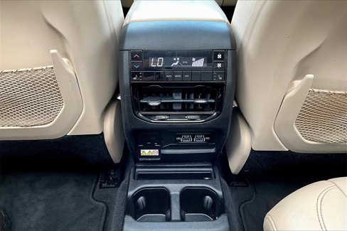 Used 2022 Jeep Grand Cherokee L Limited image 15