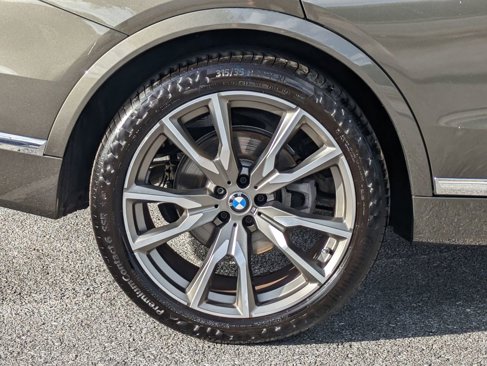 Used 2023 BMW X7 xDrive40i w/ Premium Package image 11