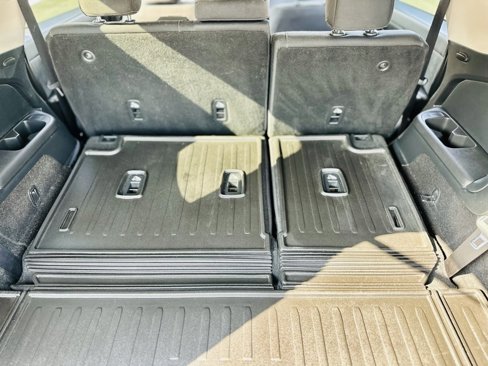 Used 2022 Nissan Pathfinder SV image 11