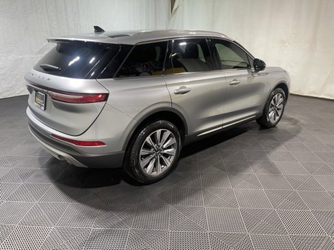 Used 2022 Lincoln Corsair Reserve image 5