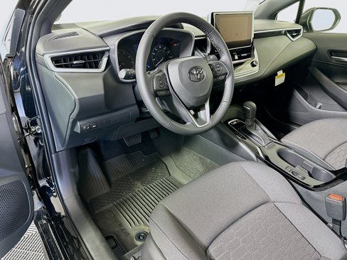 New 2025 Toyota Corolla SE image 8