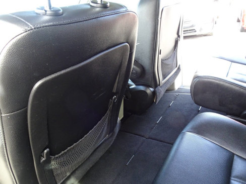 Used 2016 Chrysler Town & Country Touring image 19