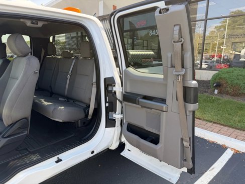 Used 2018 Ford F150 XLT w/ Equipment Group 301A Mid image 19