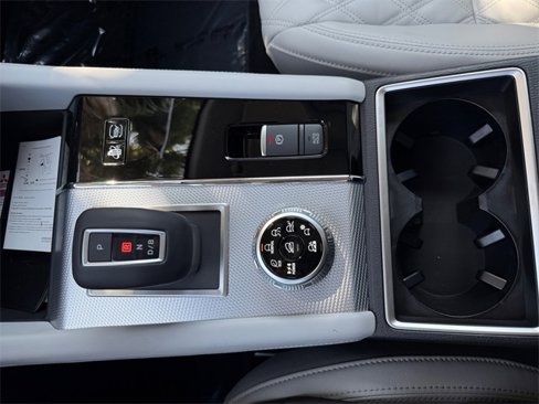 New 2025 Mitsubishi Outlander SEL image 22
