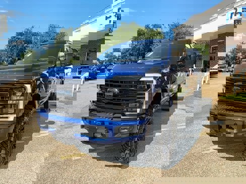 New 2026 Ford F250 Platinum image 3