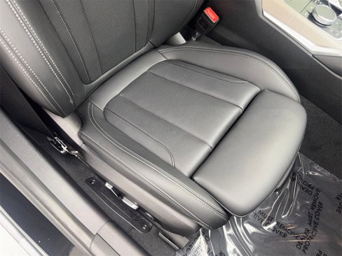 Used 2025 BMW 330i Sedan image 46