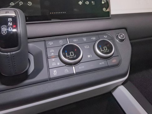 New 2025 Land Rover Defender 110 S image 29