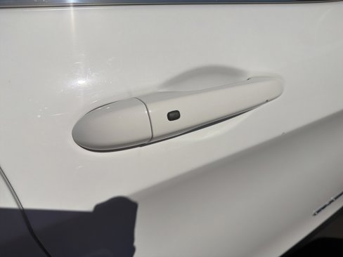 Certified 2022 Jeep Cherokee Limited image 18
