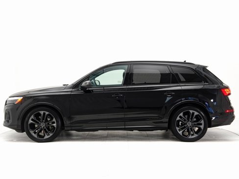 Certified 2025 Audi Q7 3.0T Prestige image 33